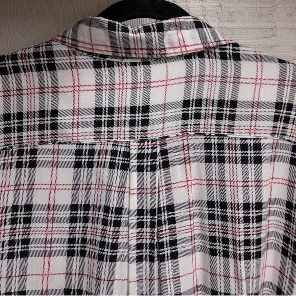 DONATING 07/01/25 | Avenue Plaid Button-Up Longsleeve - Picture 6 of 8